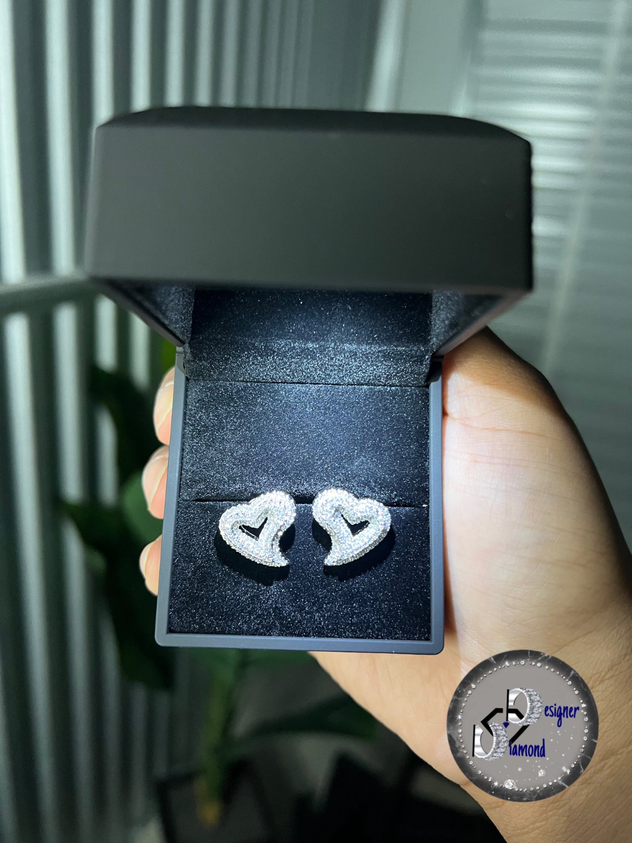 “Jayda wayda” heart earrings